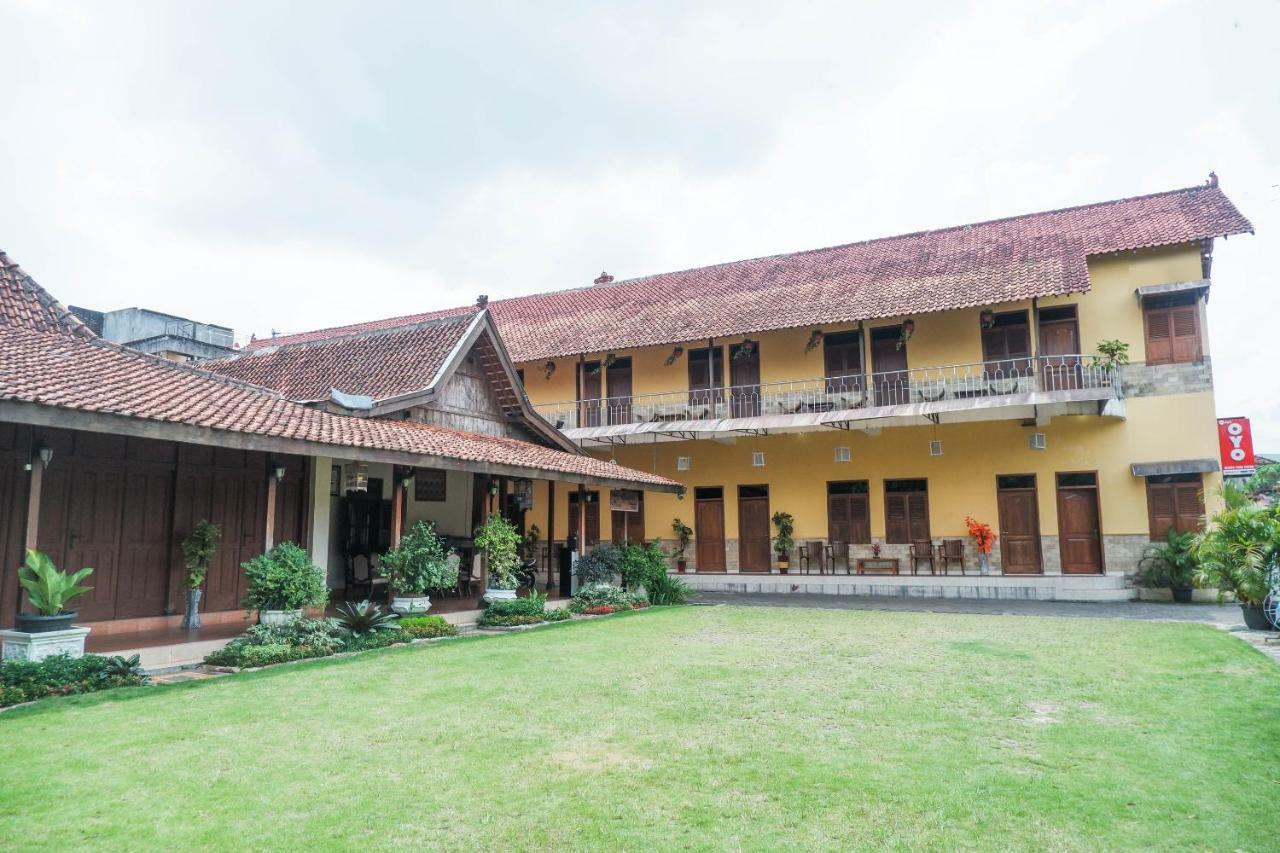 Tanjungtirto Oyo 405 Wisma Yosoputro מראה חיצוני תמונה